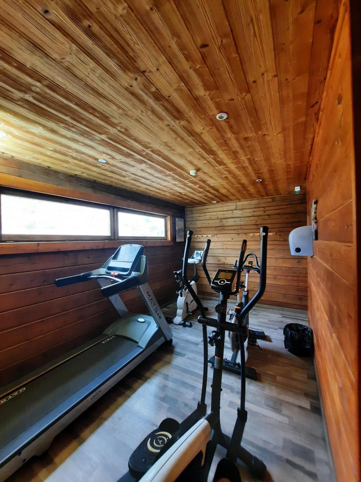 Bois De Champelle- 94 Magnifique Chalet-10 Pers Morillon Esterno foto